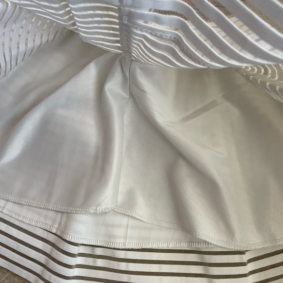 Elegant White Striped Skirt with Colorful Waistband - Picture 6 of 8